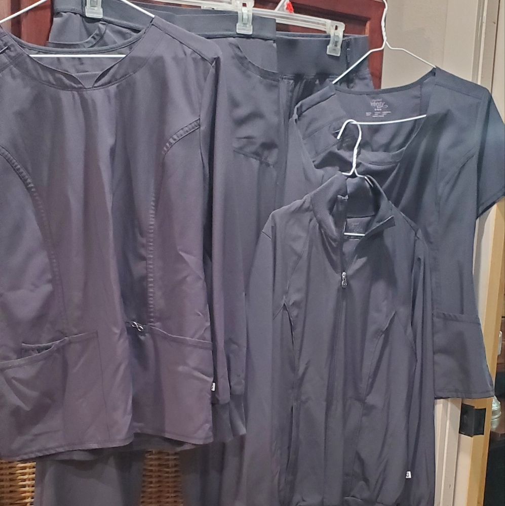 Pewter 5 PieceScrub Set.2 Style Pants, Long Sleeve, Short Sleeve And Jacket